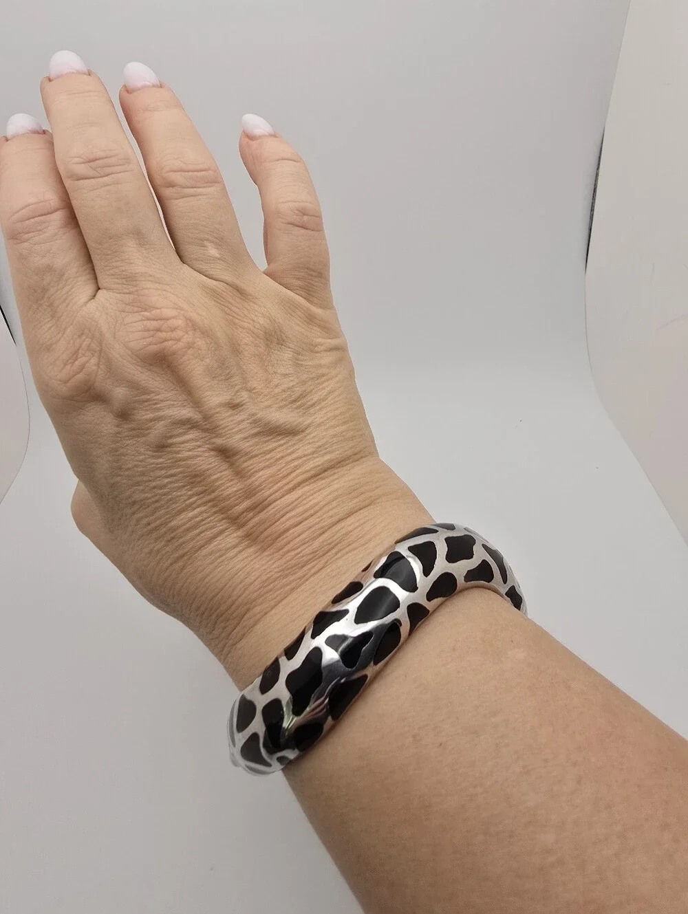 Rare $699 Signed Voreno 925 Safari Black Enamel Statement Bangle Bracelet E
